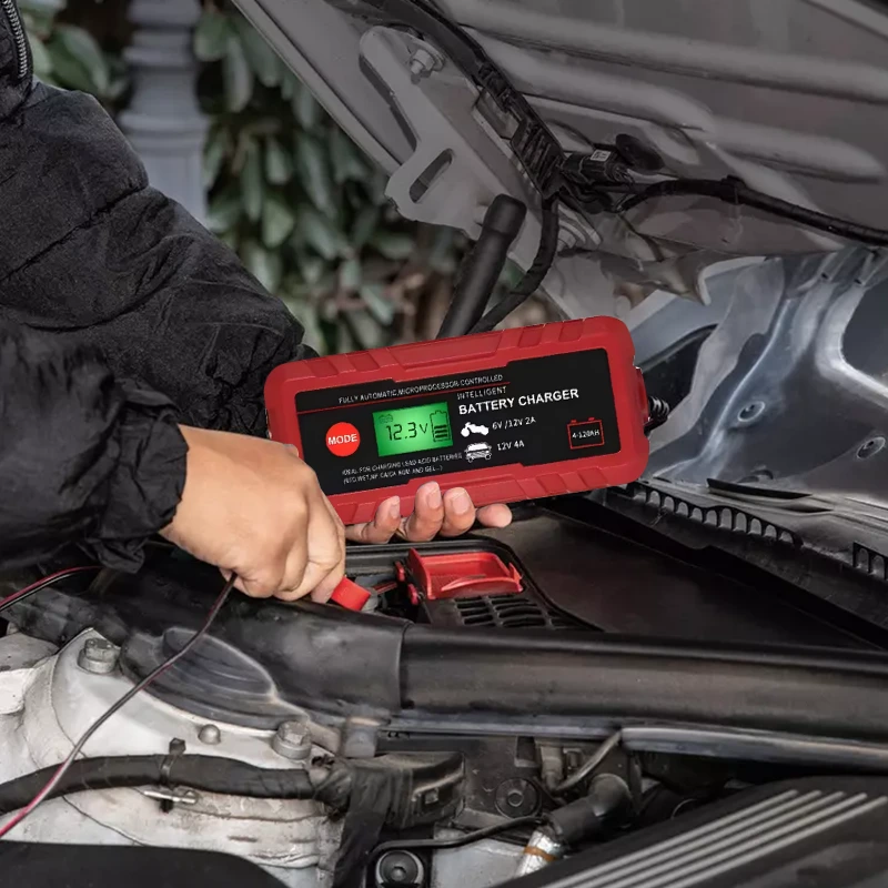 Sạc ắc quy ô tô